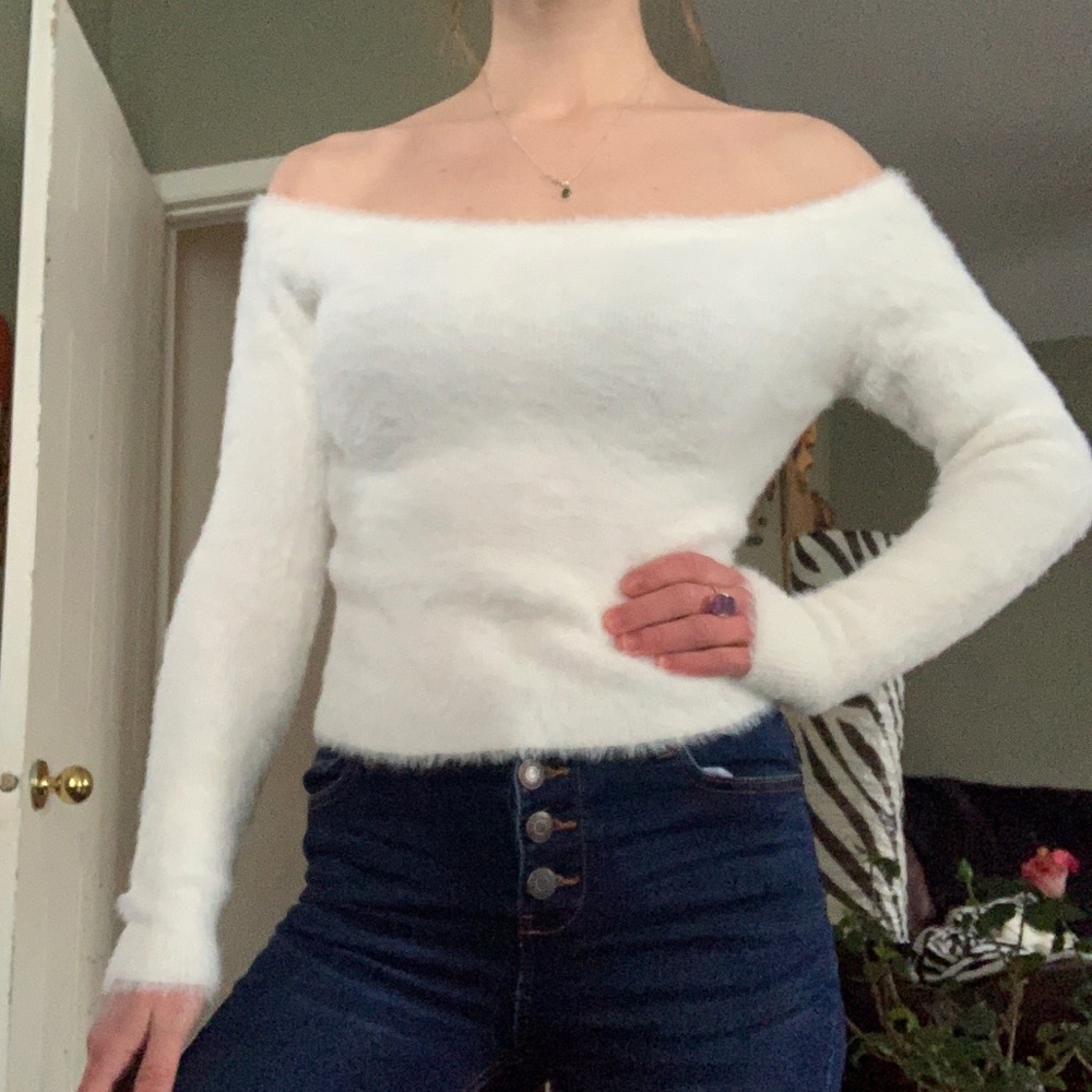 Fuzzy H&M off the shoulder sweater - Picture 2 of 6